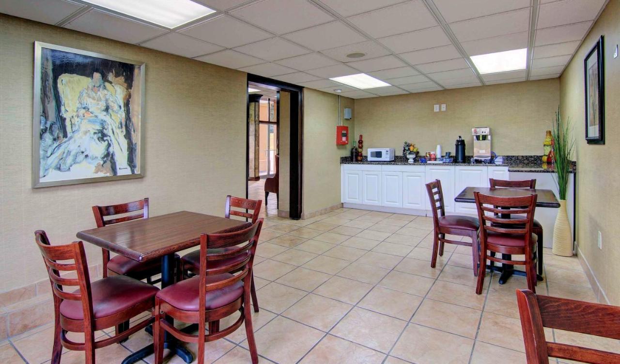 Red Roof Inn Atlanta - Six Flags Lodge West Esterno foto